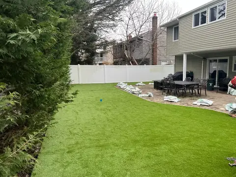 Bundy artificial turf in Bellmore, completed project, by Scott Anderson Design.